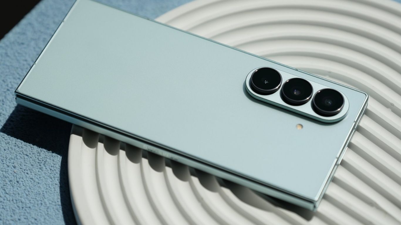 Galaxy Z Fold 7 Màu Mint – Phiên Bản Độc Quyền Đáng Mua Nhất 2025?