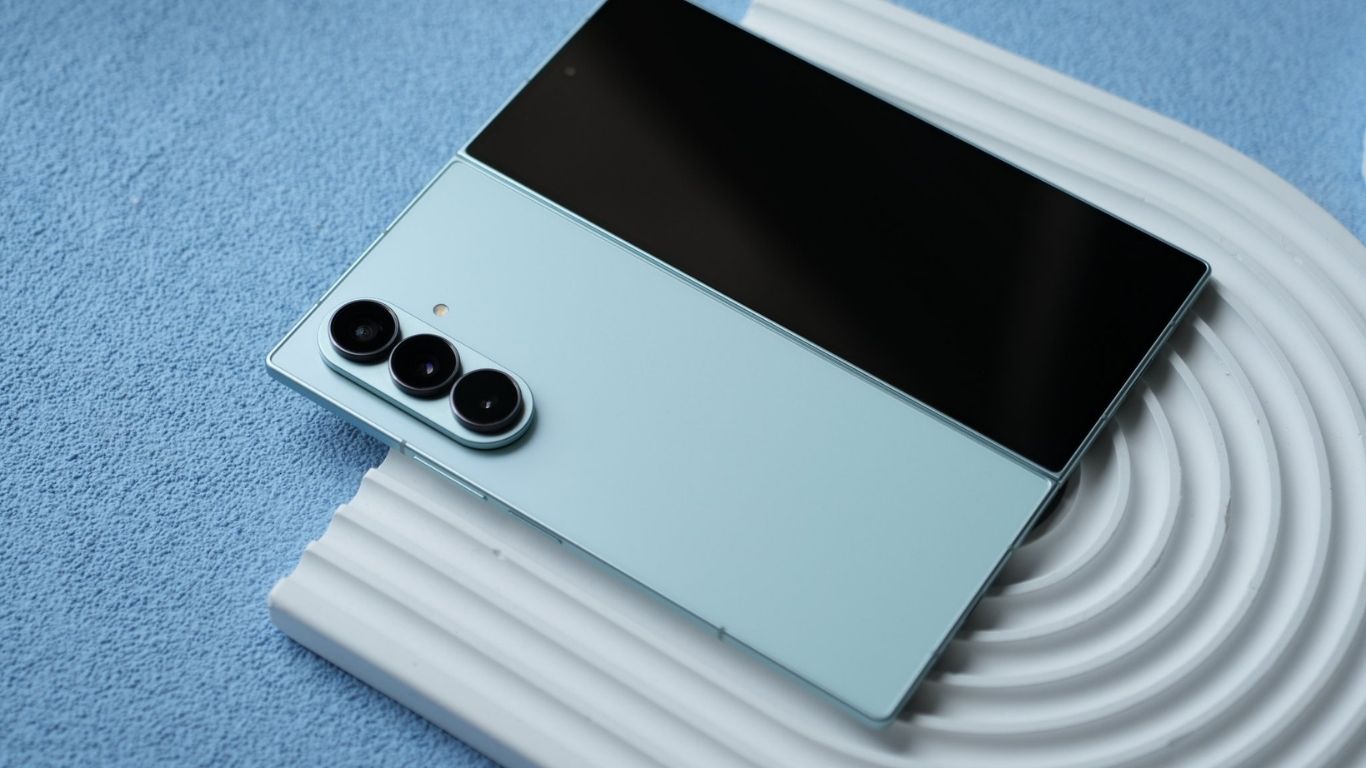 Galaxy Z Fold 7 Màu Mint – Phiên Bản Độc Quyền Đáng Mua Nhất 2025?