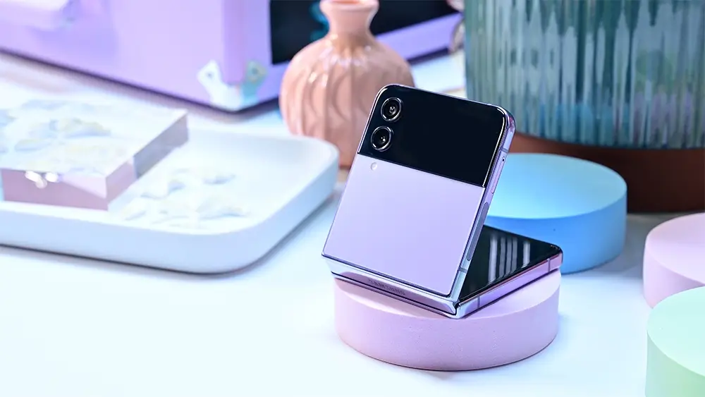 Thu mua Galaxy Z Flip4 giá cao 6–14+ triệu. Test màn hình gập, bản lề kỹ. Nhận máy zin nguyên bản. Báo giá 5 phút, thanh toán ngay tại TheTekCoffee.