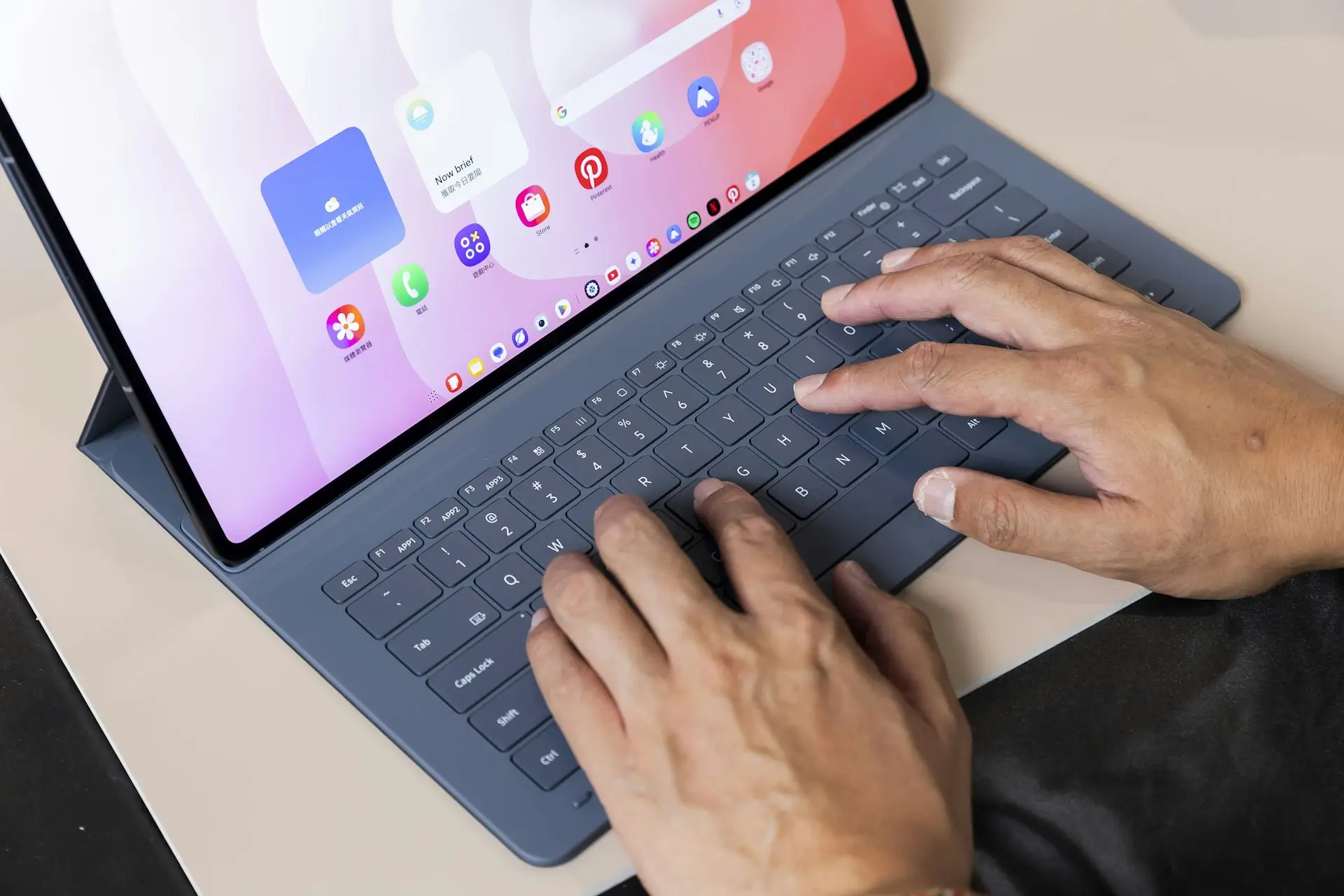 Cập nhật bảng giá Galaxy Tab S11 cũ 99% mới nhất 2026. Đầy đủ WiFi, 5G, 128GB, 256GB. Cam kết zin nguyên bản – giá tốt – hỗ trợ trả góp & thu cũ đổi mới tại TheTekCoffee.