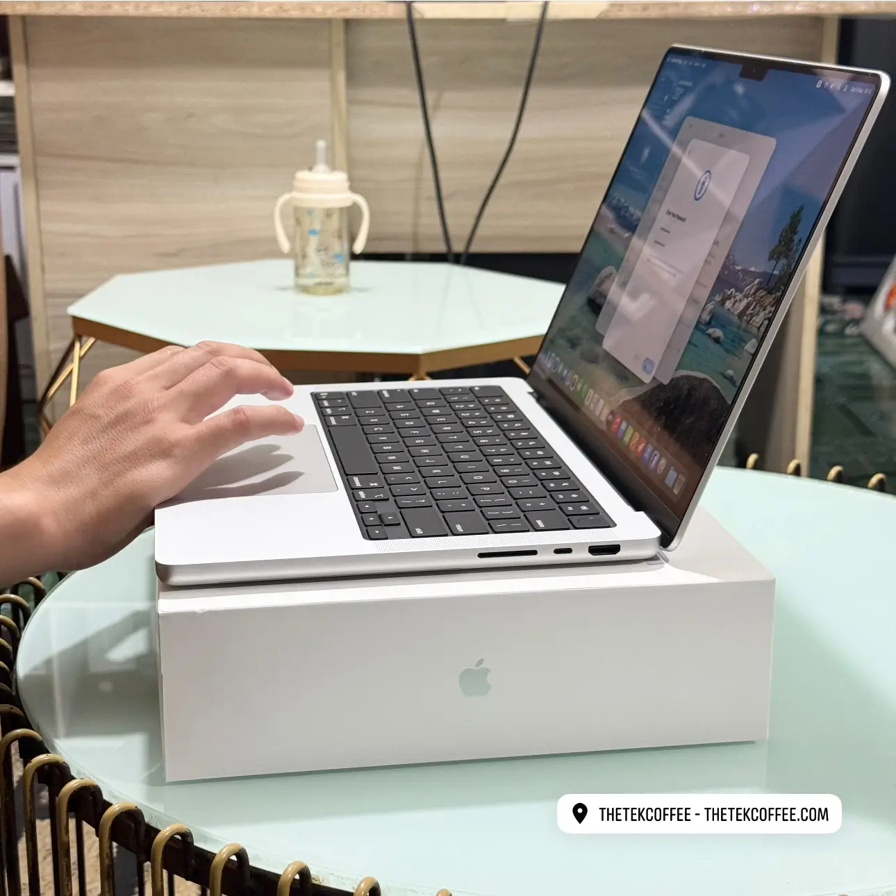 Thu cũ đổi mới MacBook Pro M5, M5 Pro, M5 Max tại TheTekCoffee. Định giá minh bạch, bù trừ trực tiếp, hỗ trợ MacBook, iPhone, iPad, Samsung, trả góp và giao nhanh tại Gò Vấp.