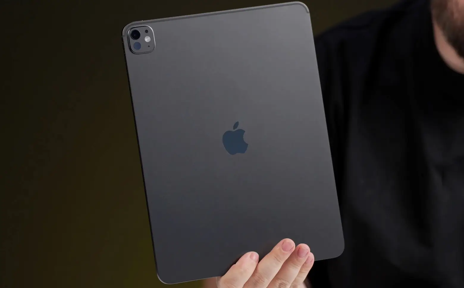 Mua iPad Pro M5 cũ 99% giá tốt tại TheTekCoffee. Máy zin nguyên bản, hỗ trợ Trade-in, trả góp, giao nhanh TP.HCM.
