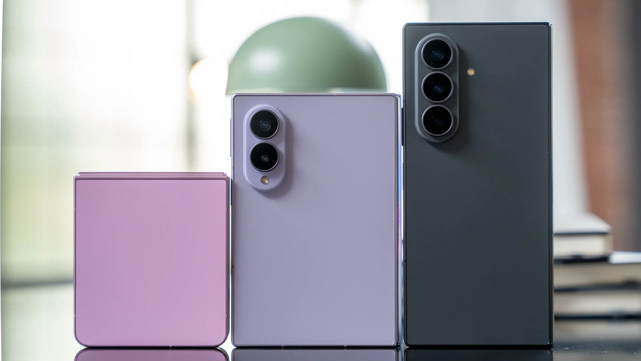 Galaxy Z Fold8 Ultra có gì mới? Khám phá 10 nâng cấp nổi bật gồm thiết kế mỏng hơn, màn hình 8 inch, camera 200MP, Snapdragon® 8 Elite Gen 5 for Galaxy, Galaxy AI và bản lề Armor FlexHinge.