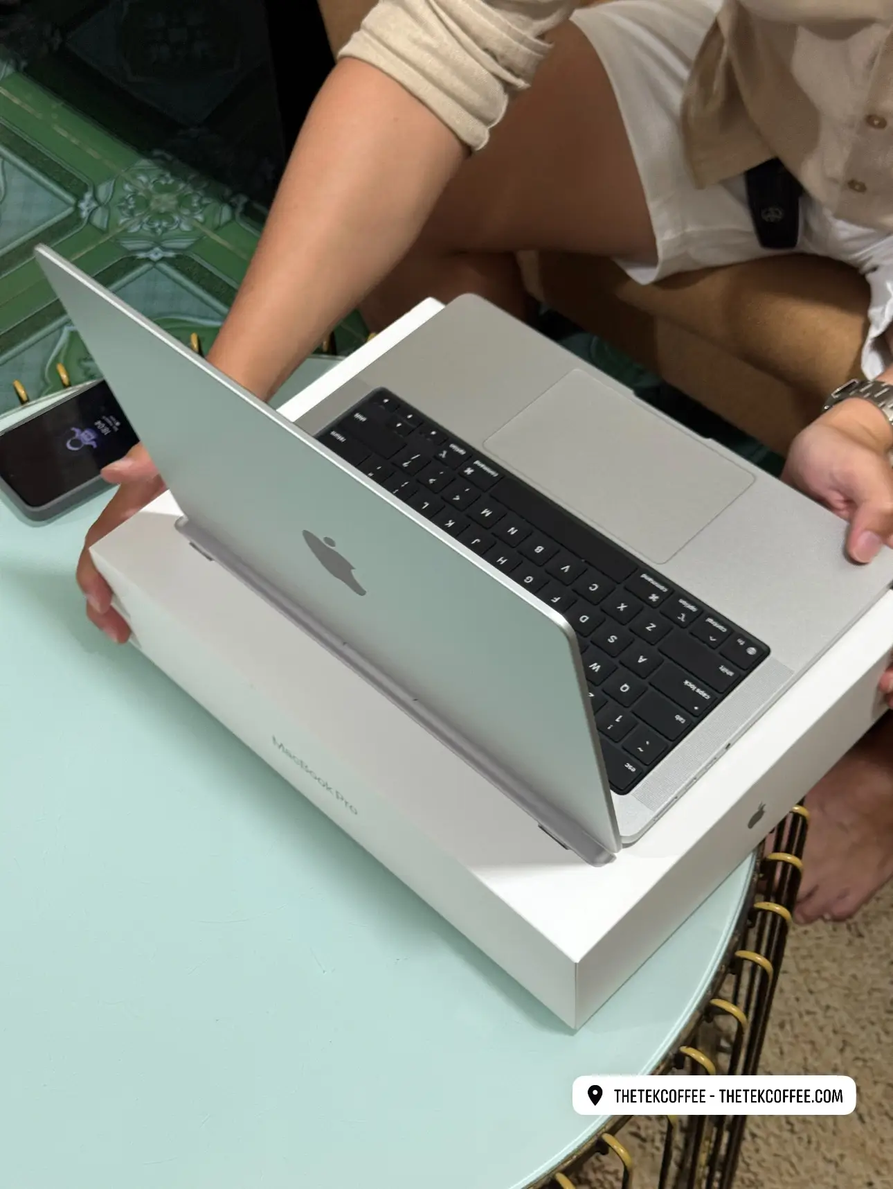 Mua MacBook Pro M5 tại Gò Vấp – M5, M5 Pro, M5 Max New Seal và Cũ, SA/A chính hãng Apple Việt Nam, LL/A bản Mỹ. Xem máy trực tiếp, Trade-in, trả góp, giao nhanh.